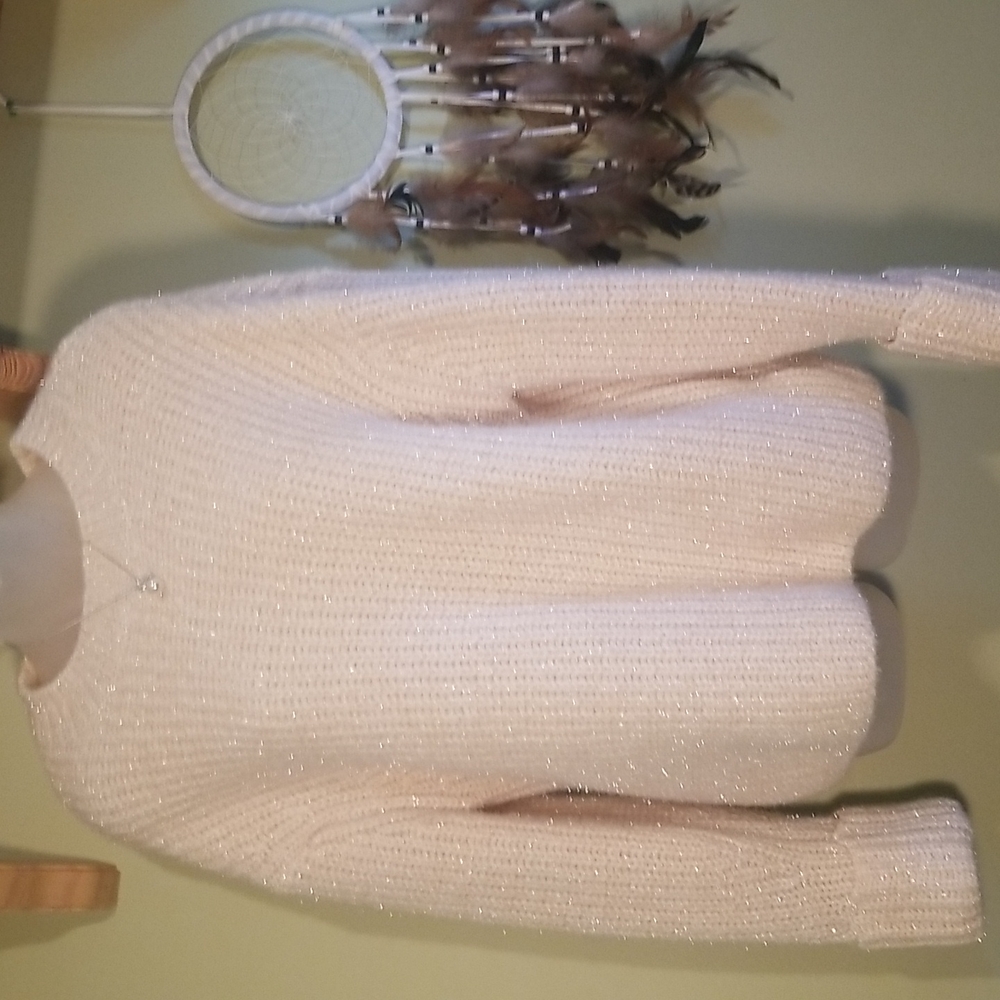 Womens H.M. Size Medium.Thick Sweater with cuffed sleeve.